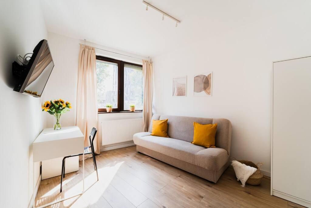 City Center - 3 Rooms - New Building - Private Parking Place - Garage Wroclaw Ngoại thất bức ảnh