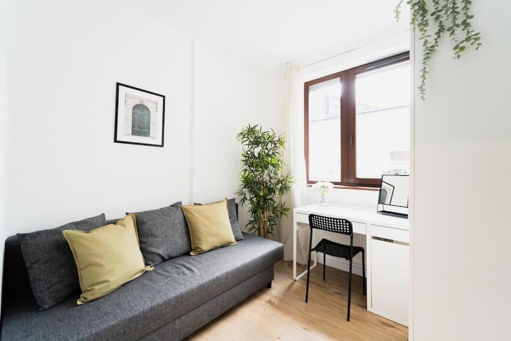 City Center - 3 Rooms - New Building - Private Parking Place - Garage Wroclaw Ngoại thất bức ảnh