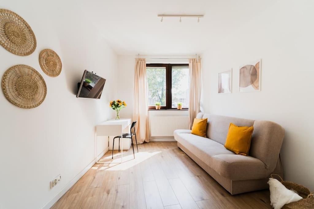 City Center - 3 Rooms - New Building - Private Parking Place - Garage Wroclaw Ngoại thất bức ảnh