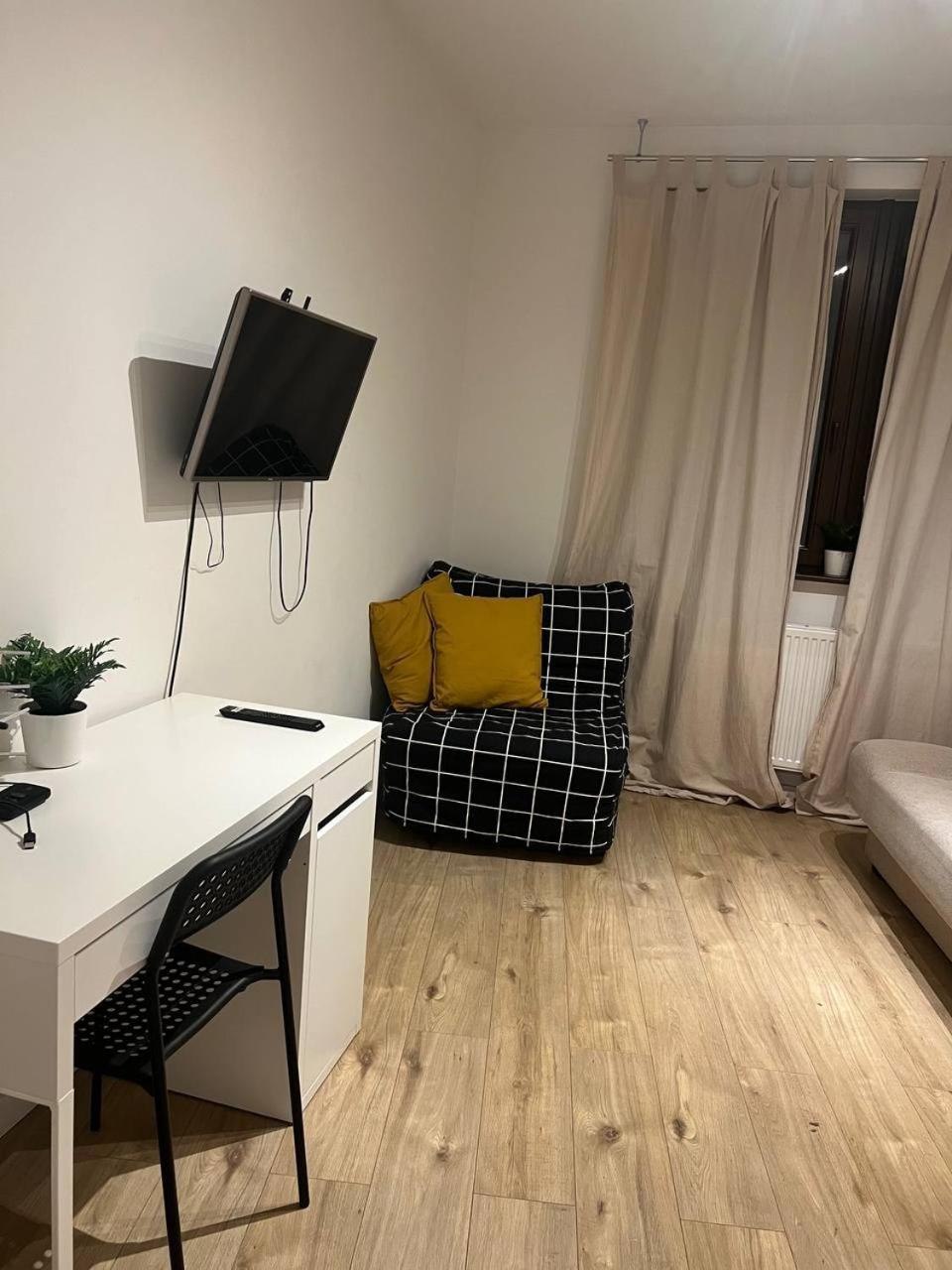 City Center - 3 Rooms - New Building - Private Parking Place - Garage Wroclaw Ngoại thất bức ảnh