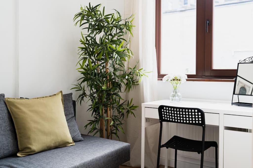 City Center - 3 Rooms - New Building - Private Parking Place - Garage Wroclaw Ngoại thất bức ảnh